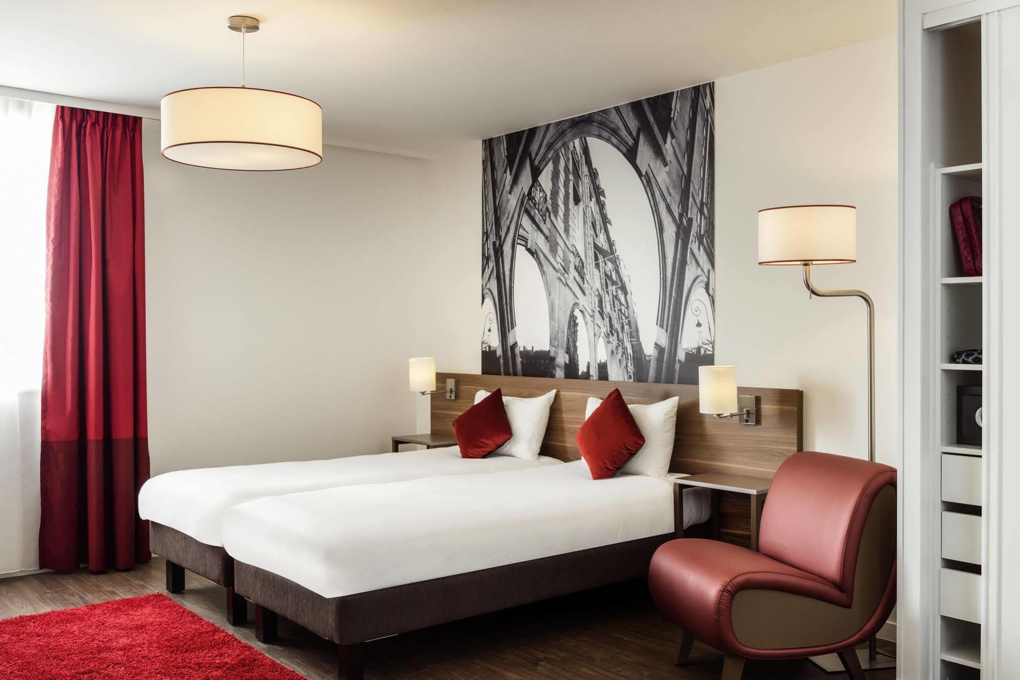 Aparthotel Adagio Birmingham City Centre Bagian luar foto